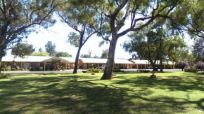  Cooee Motel  Гилгандра